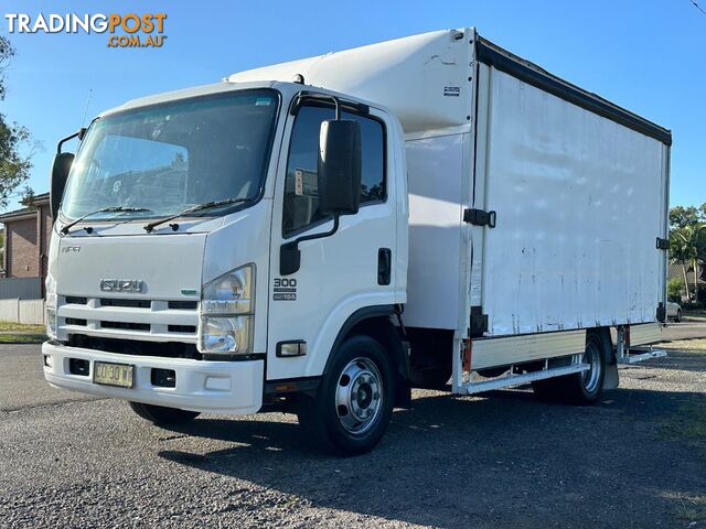 2013 ISUZU NPR 300 MEDIUM NH C/CHAS