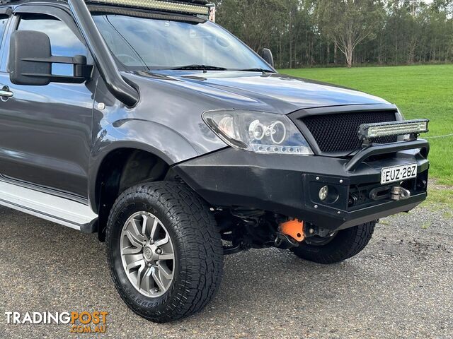 2010 TOYOTA HILUX SR (4x4) GGN25R 09 UPGRADE C/CHAS