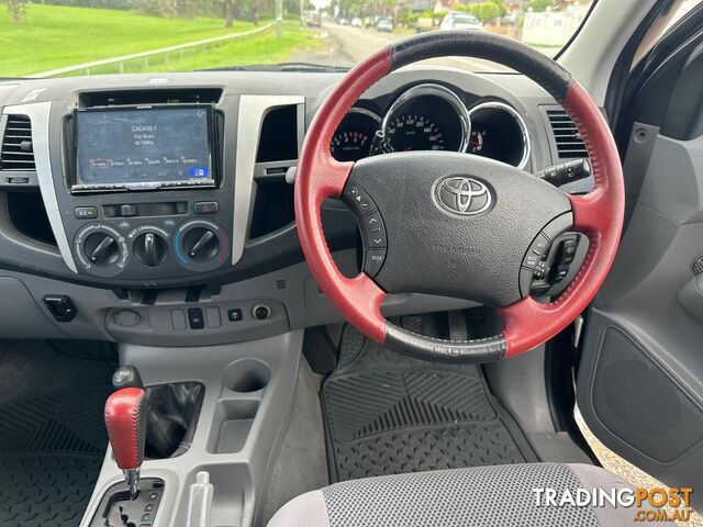 2010 TOYOTA HILUX SR (4x4) GGN25R 09 UPGRADE C/CHAS