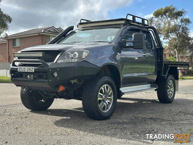 2010 TOYOTA HILUX SR (4x4) GGN25R 09 UPGRADE C/CHAS