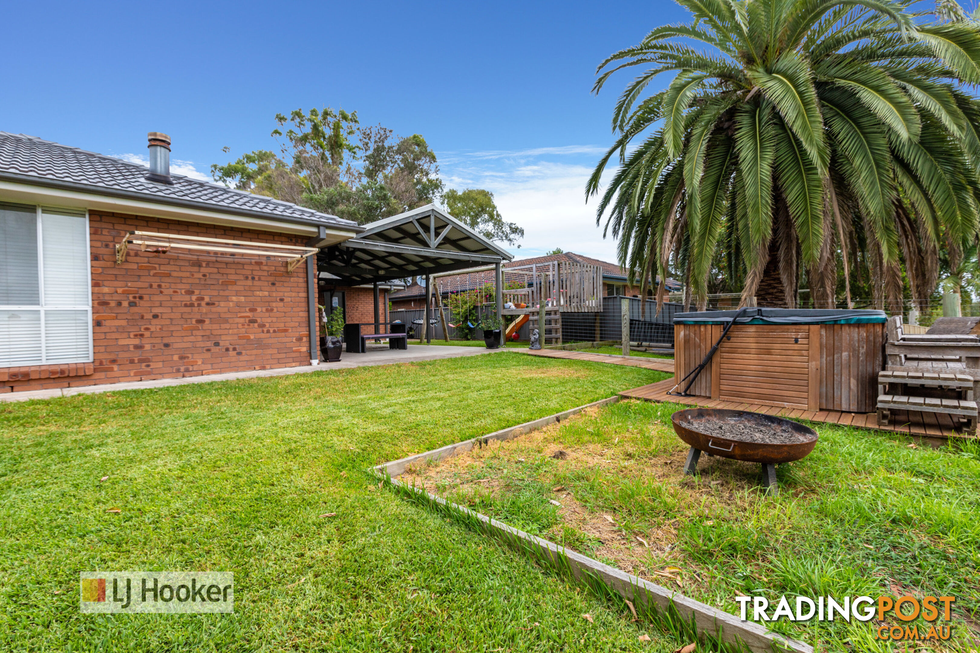 25 Holwell Circuit RAYMOND TERRACE NSW 2324