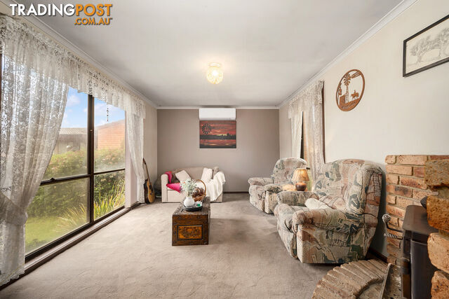 15 Pringle Street CHARNWOOD ACT 2615 - photo 4 of 15