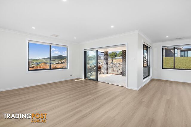 4 Wardell Street BUNGENDORE NSW 2621 - photo 5 of 14