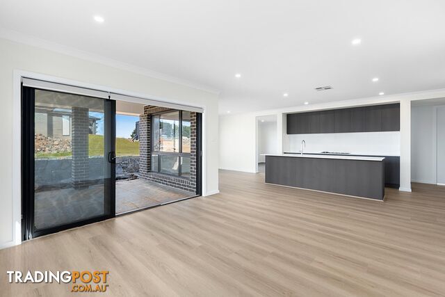 4 Wardell Street BUNGENDORE NSW 2621 - photo 4 of 14