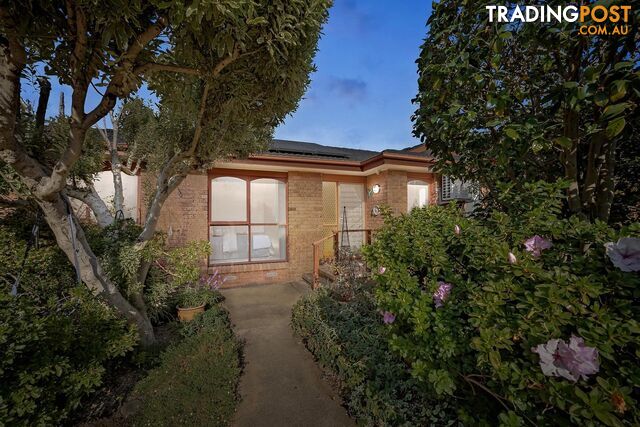 1 Sadleir Place CHARNWOOD ACT 2615