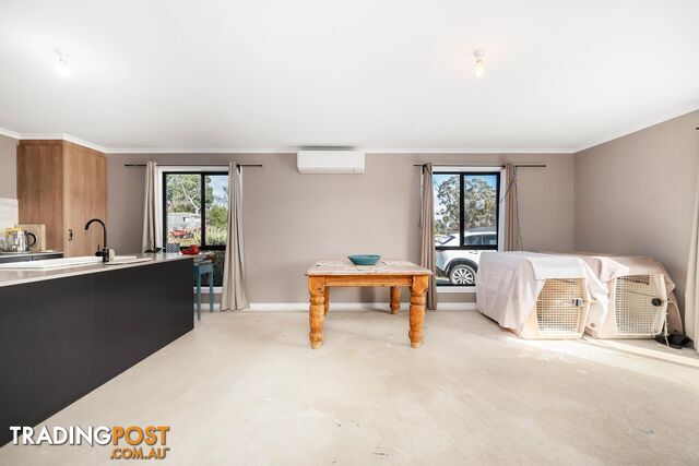 48 Queen Street BINALONG NSW 2584