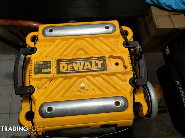 DeWalt thicknesser DW735-XE