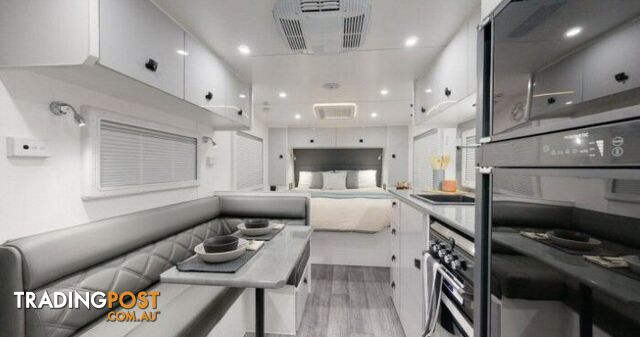 Adventure 17.6 ft Couple Van