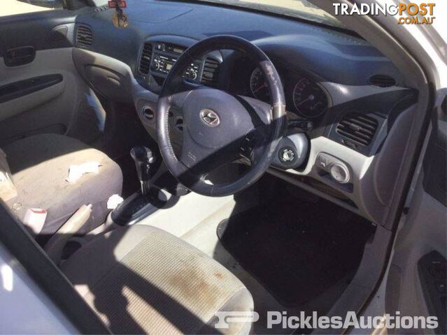 05/06, Hyundai, Accent, Sedan Wrecking Now - photo 4 of 8