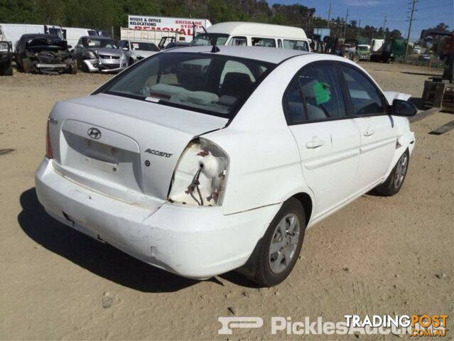 05/06, Hyundai, Accent, Sedan Wrecking Now - photo 3 of 8