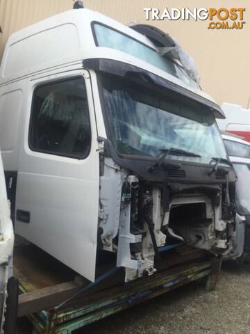 2008 Volvo FH 12-16 cabin - now wrecking