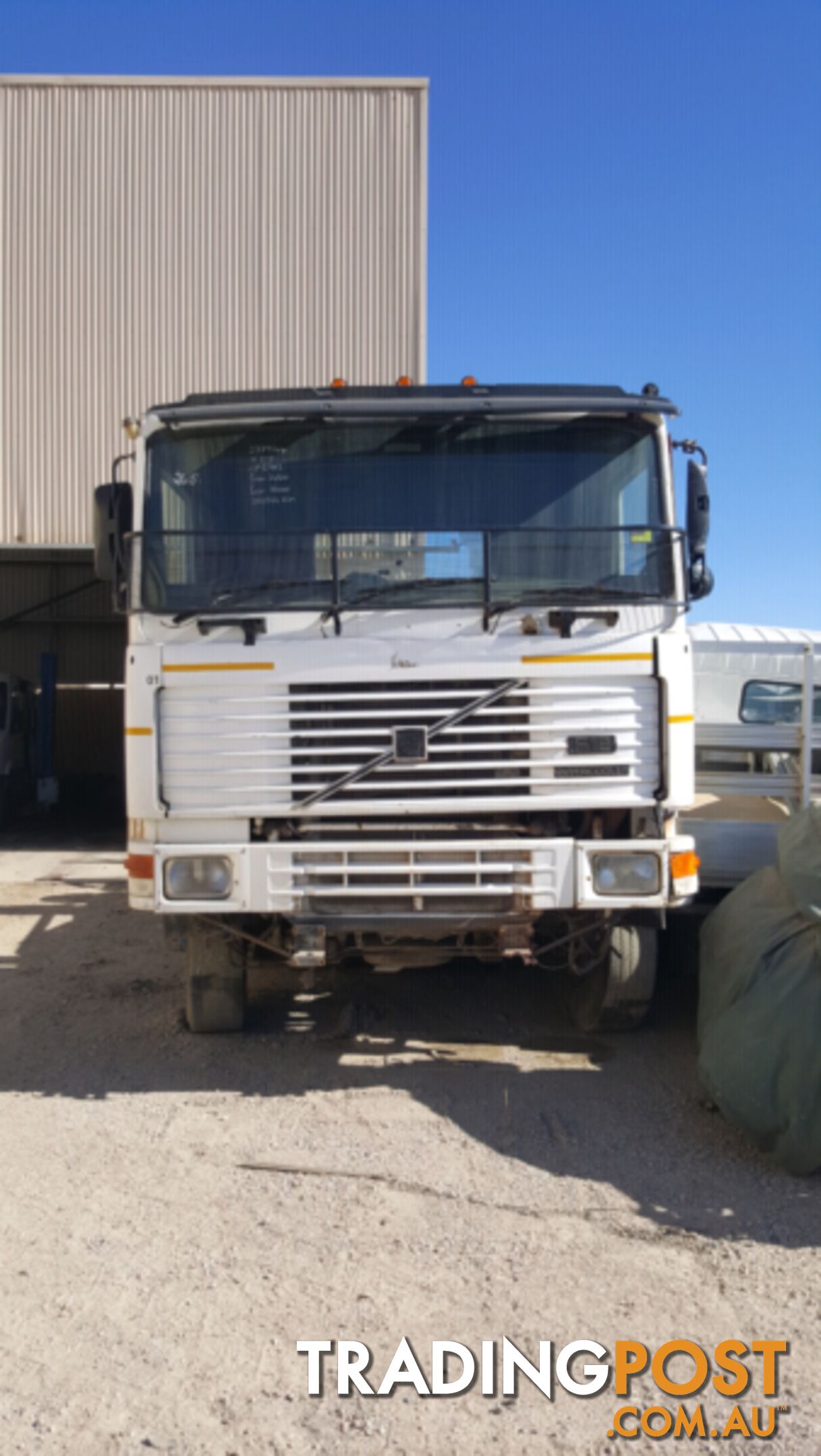 1992 Volvo F12 Wrecking Now