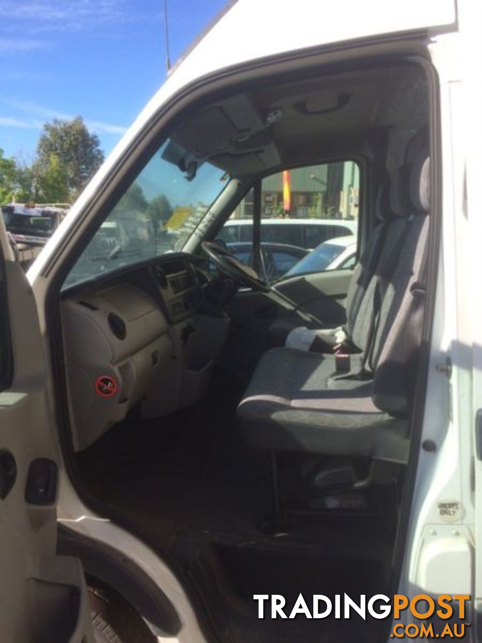 2008 Renault master wrecking now