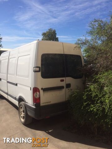 2008 Renault master wrecking now