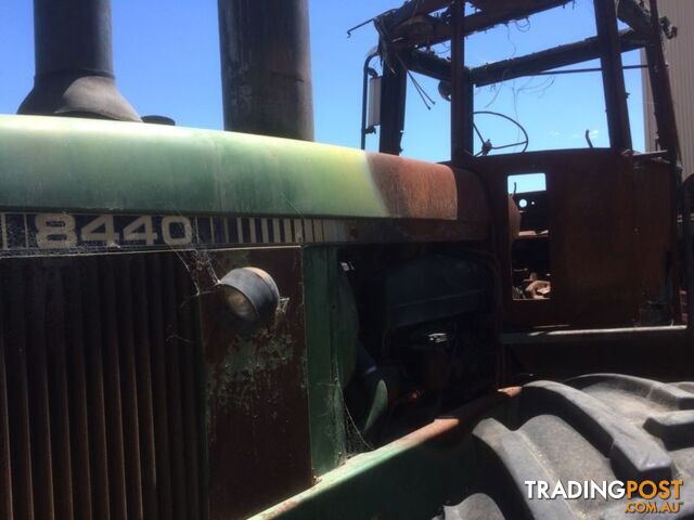 John Deere 8440 tractor now wrecking - photo 3 of 8