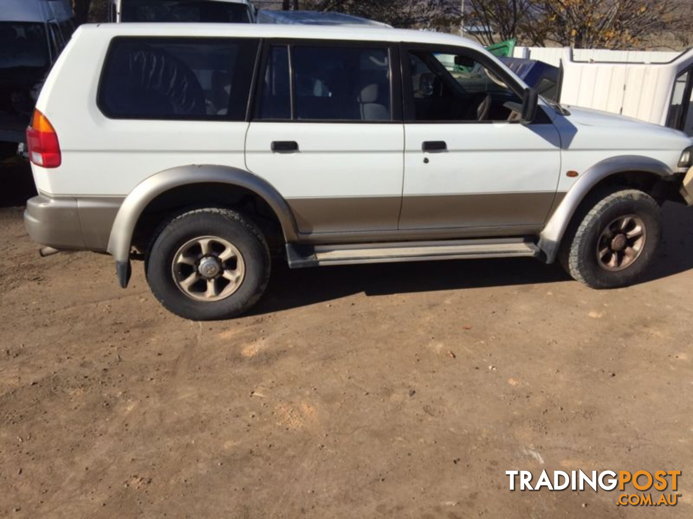 02/99 Mitsubishi challenger