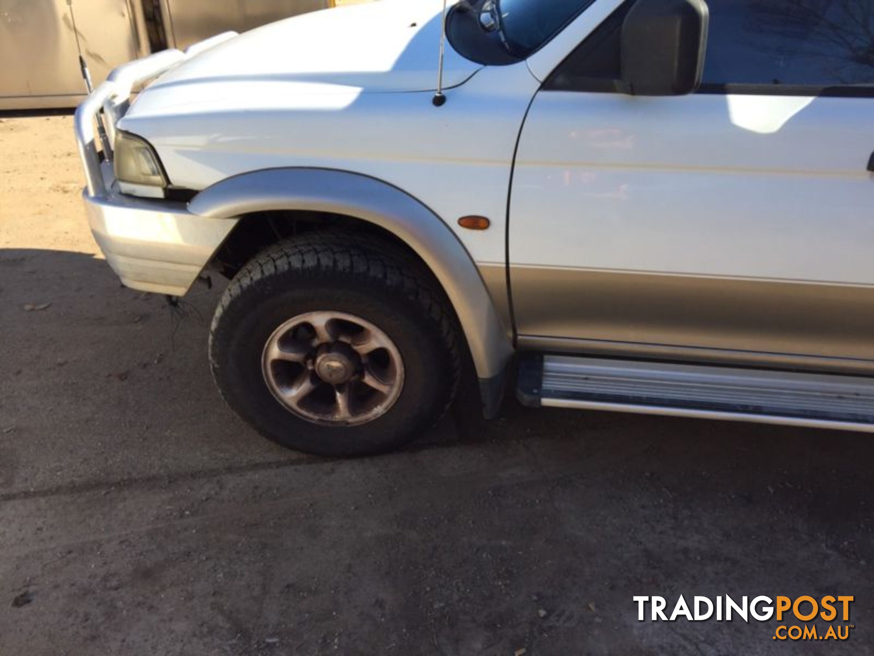 02/99 Mitsubishi challenger