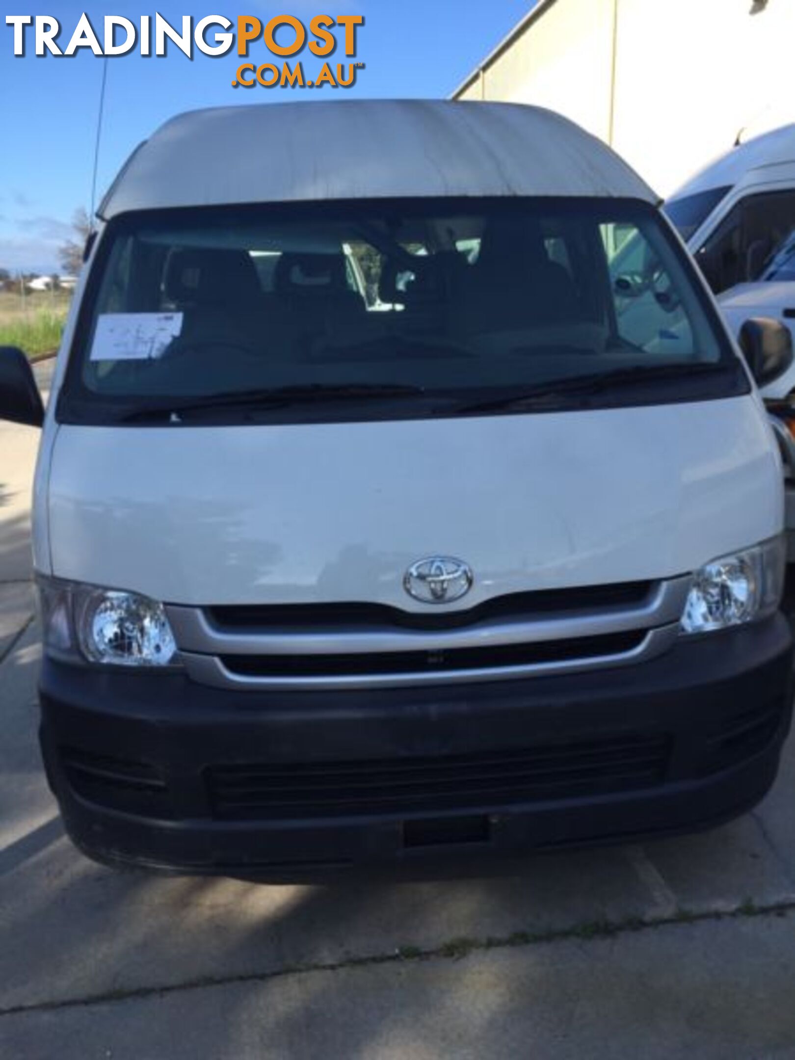 2008 Toyota Hiace Commuter 11 seater - now wrecking