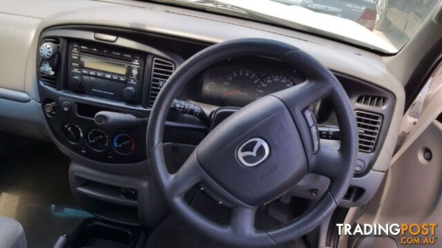 2002 , Mazda Tribute V6 Wrecking Now - photo 5 of 8