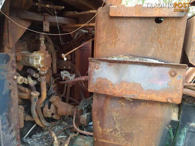 1992 JOHN DEERE TRACTOR NOW DISMANTLING