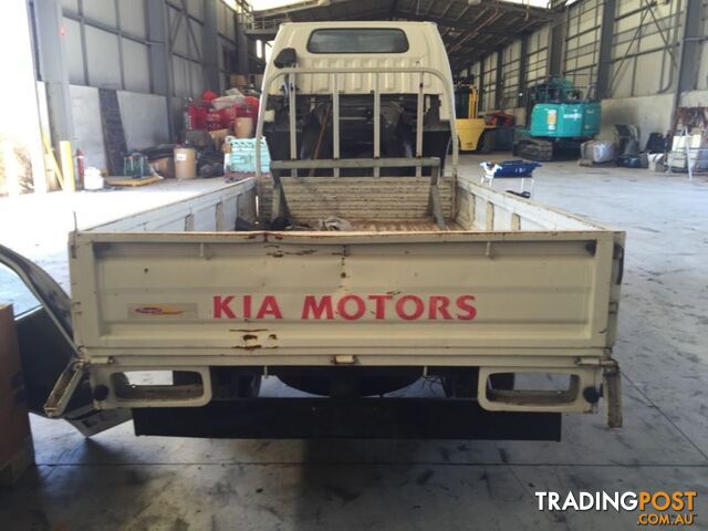 Kia k2700 now wrecking parts