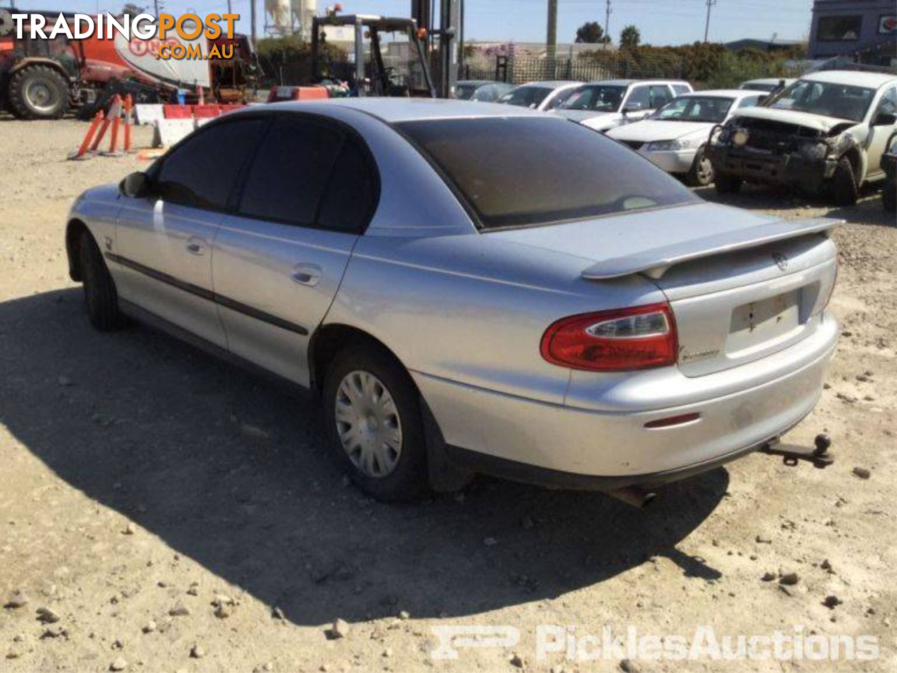 04/01, Holden, Commodore, Sedan Wrecking Now