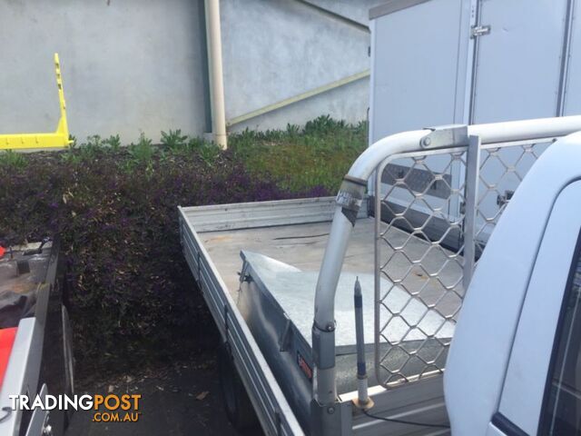 2005 Kia K2700 tray truck - now wrecking - photo 3 of 8