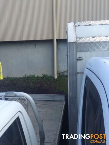 2005 Kia K2700 tray truck - now wrecking - photo 4 of 8