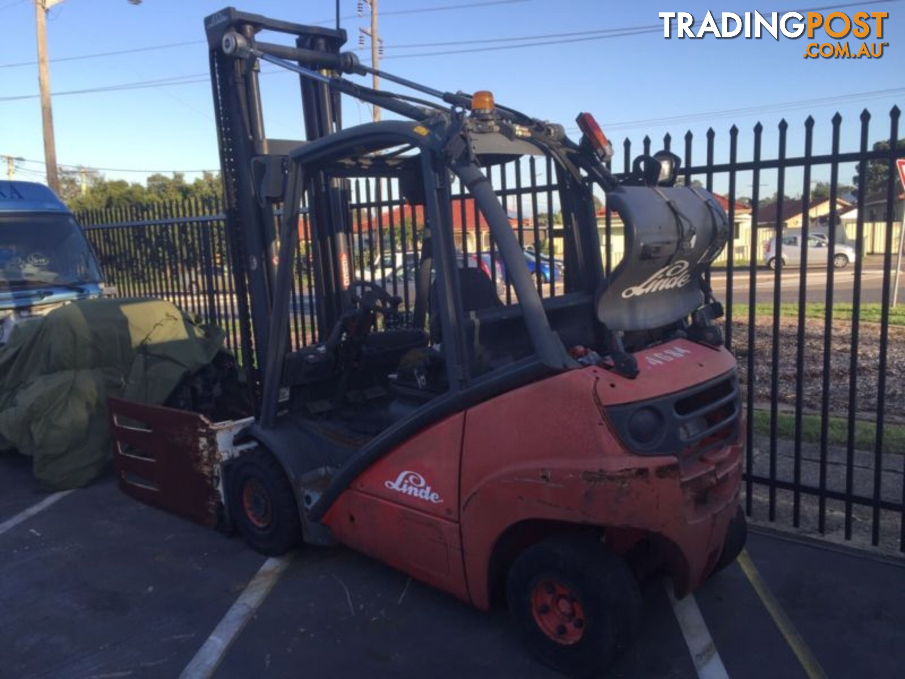 Linde H 25 forklift with clamp