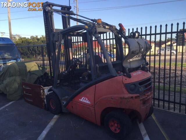 Linde H 25 forklift with clamp