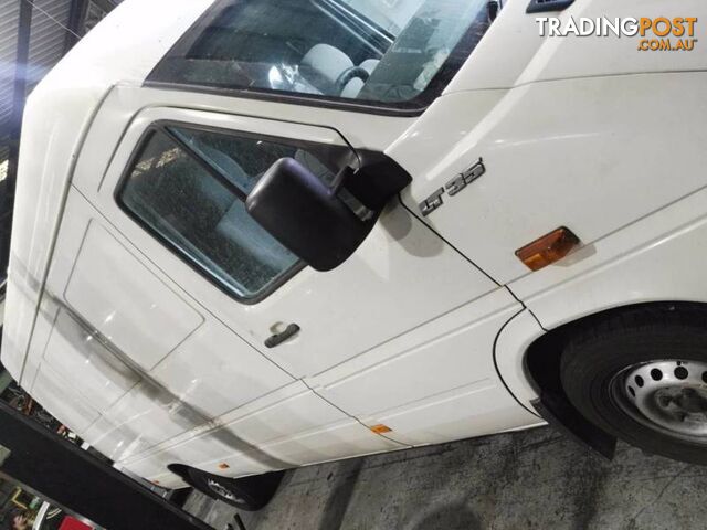 2001 Toyota Dyna XZU 300 wrecking now