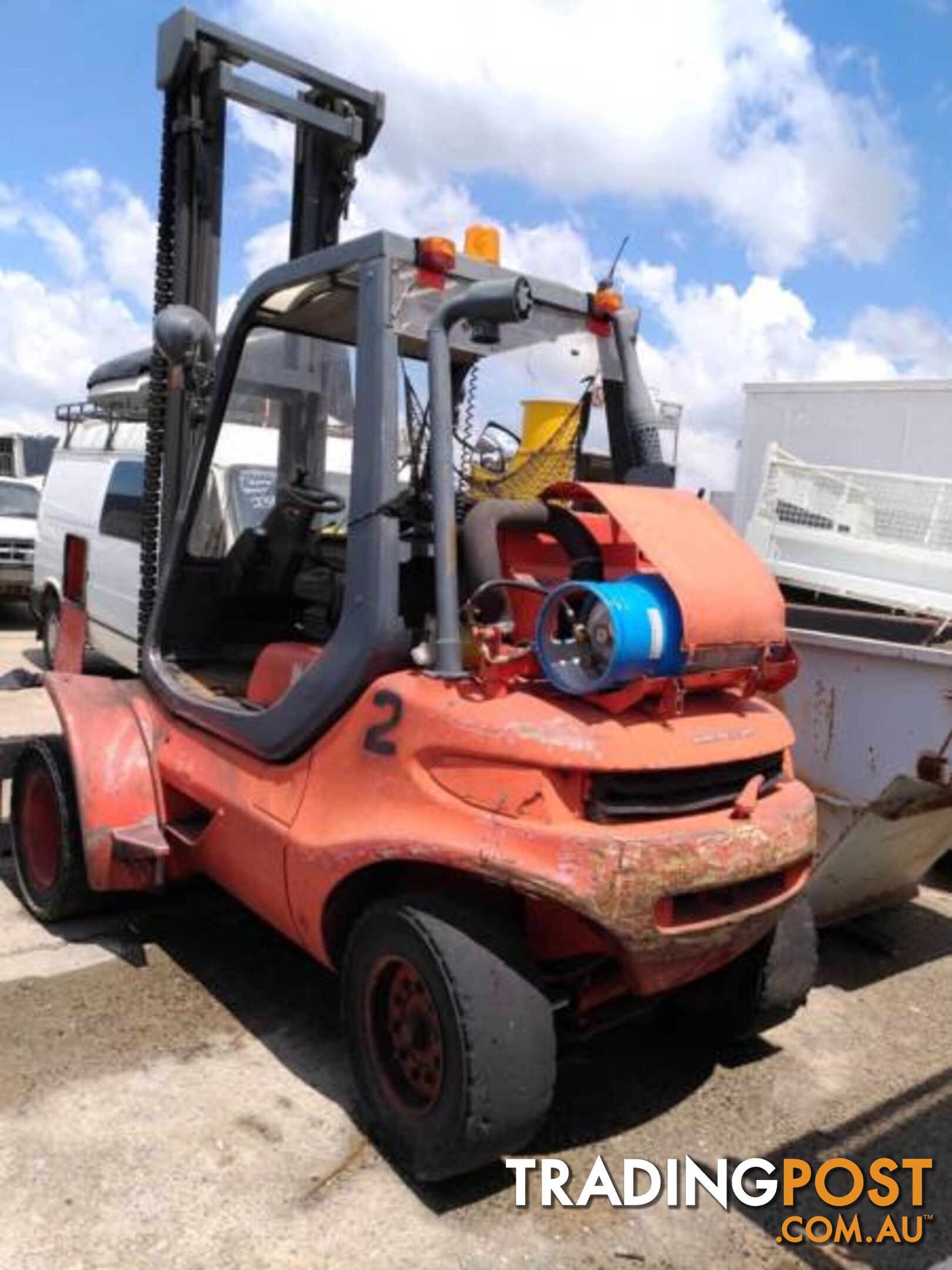 LINDE FORKLIFT 4 TON