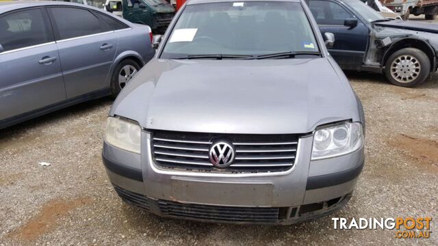 2002 , Volkswagen Passat SE V5