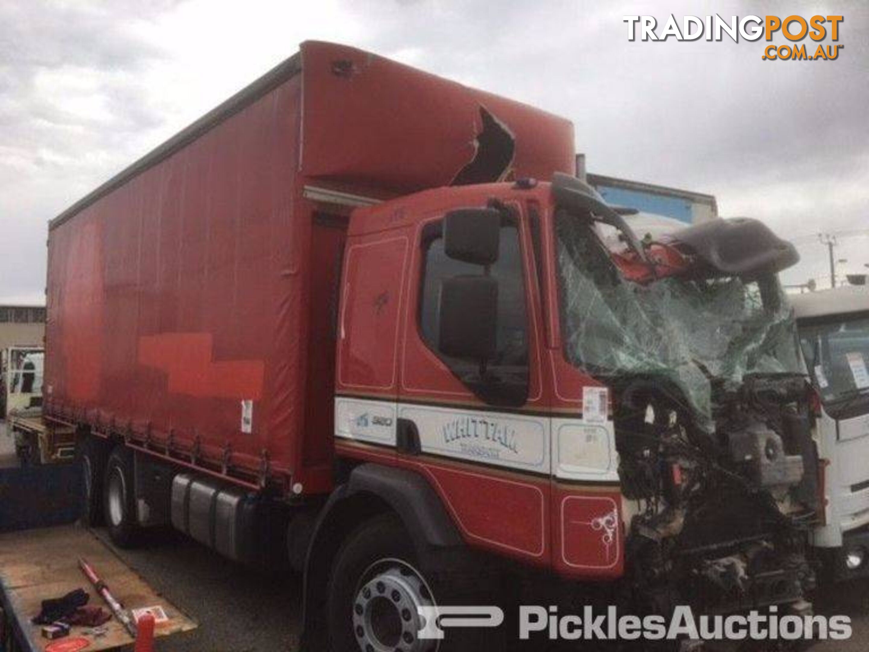 Volvo FE 6 x 2 Curtain sider 0508 Wrecking Now