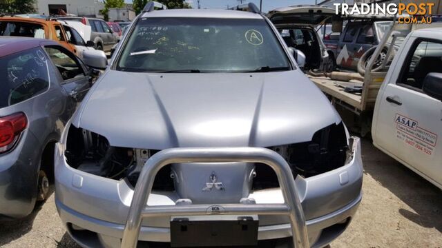 2004, Silver Mitsubishi Outlander Silver - photo 4 of 4