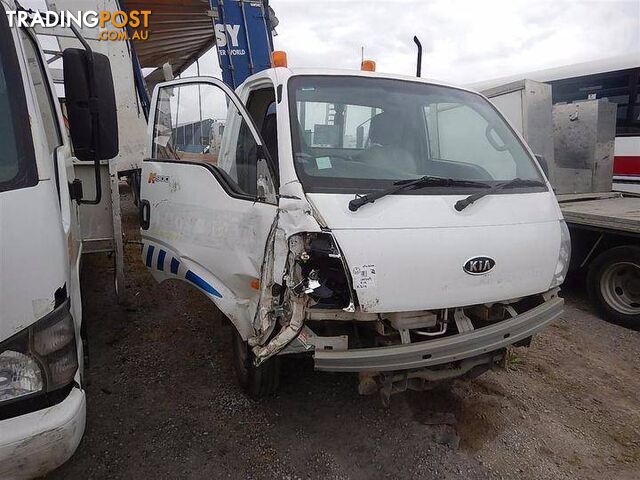2010 Kia K900 Tray Truck Wrecking Now