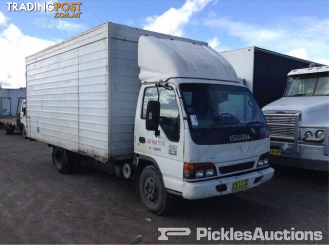 05/01, Isuzu, NPR 400 LWB, 4 x 2, Pan-Tech Wrecking Now