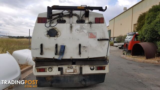 ISUZU Dual control 2004 Sweeper A6500 Wrecking Now