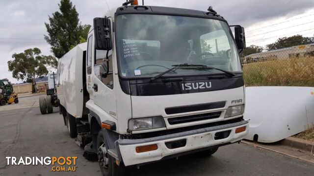 ISUZU Dual control 2004 Sweeper A6500 Wrecking Now