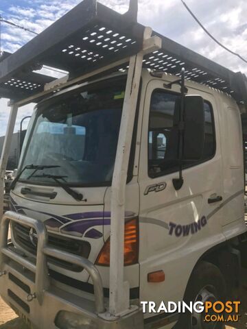 Hino FD1J SELLING COMPLETE TRUCK