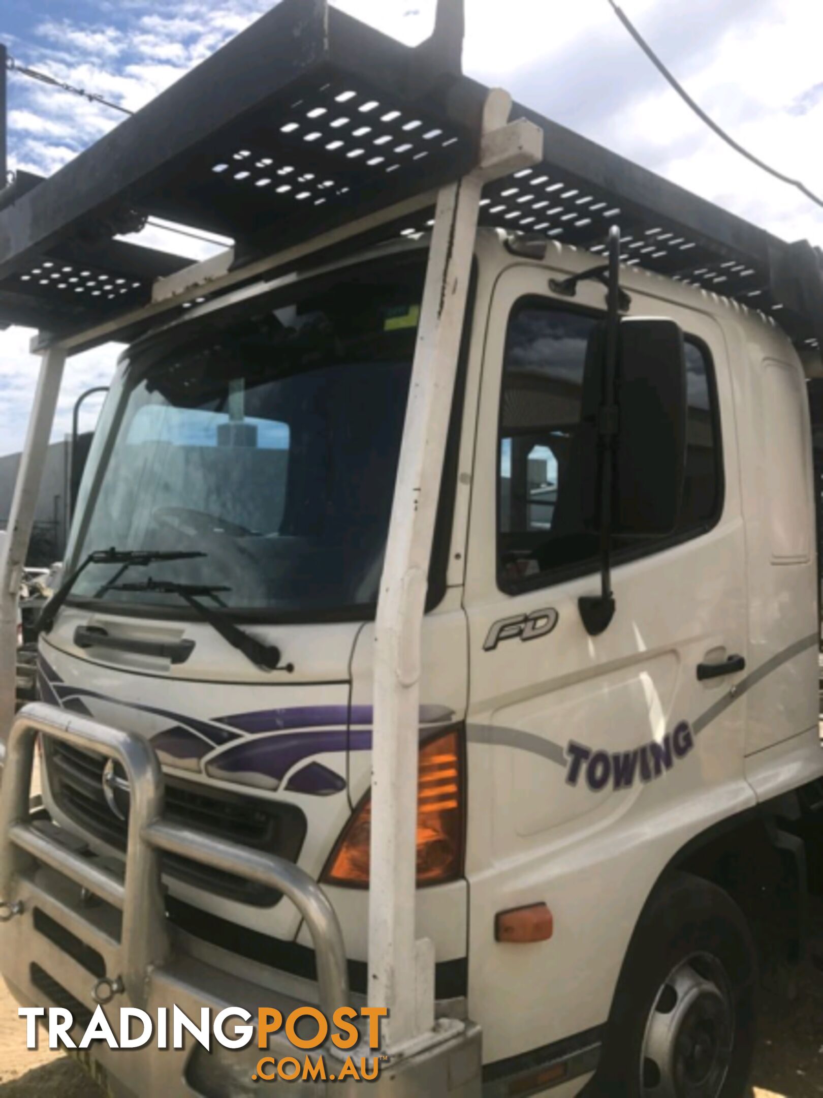 Hino FD1J SELLING COMPLETE TRUCK