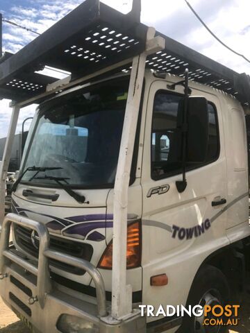 Hino FD1J SELLING COMPLETE TRUCK