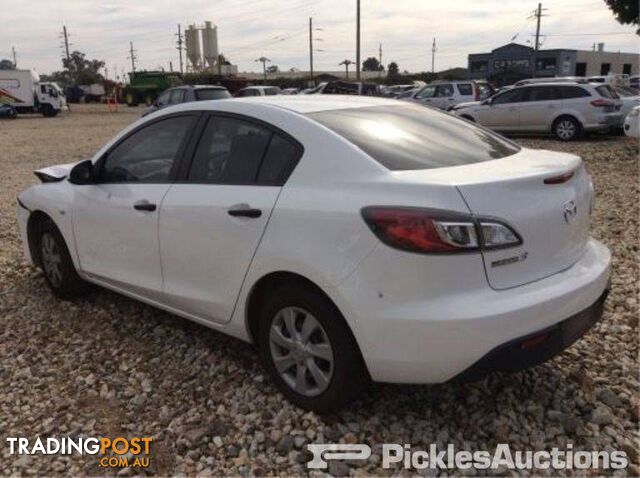 12/10, Mazda, 3, Sedan Wrecking Now - photo 2 of 7
