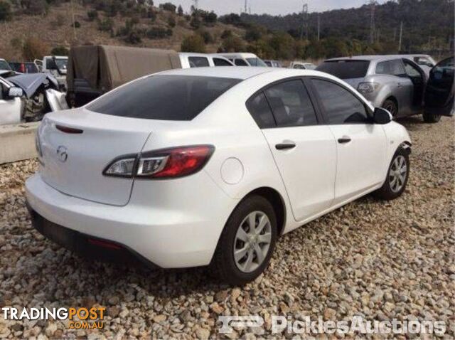12/10, Mazda, 3, Sedan Wrecking Now - photo 3 of 7