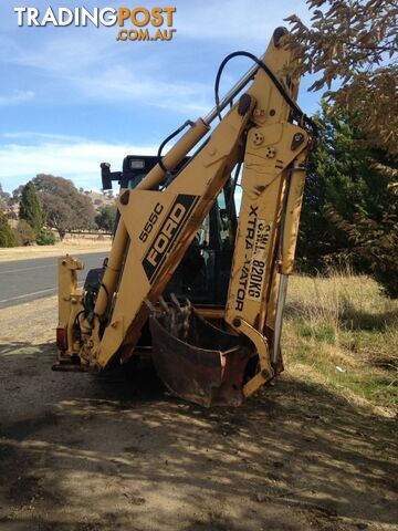 Ford 555 C back Hoe Loader Tractor number - A417110 Model- DE9P1Z