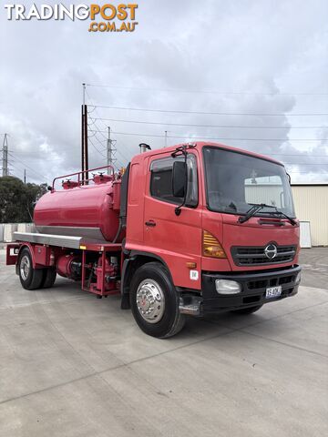2005 Hino FG Vacuum Truck