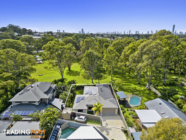 2B Penamber Court BENOWA QLD 4217