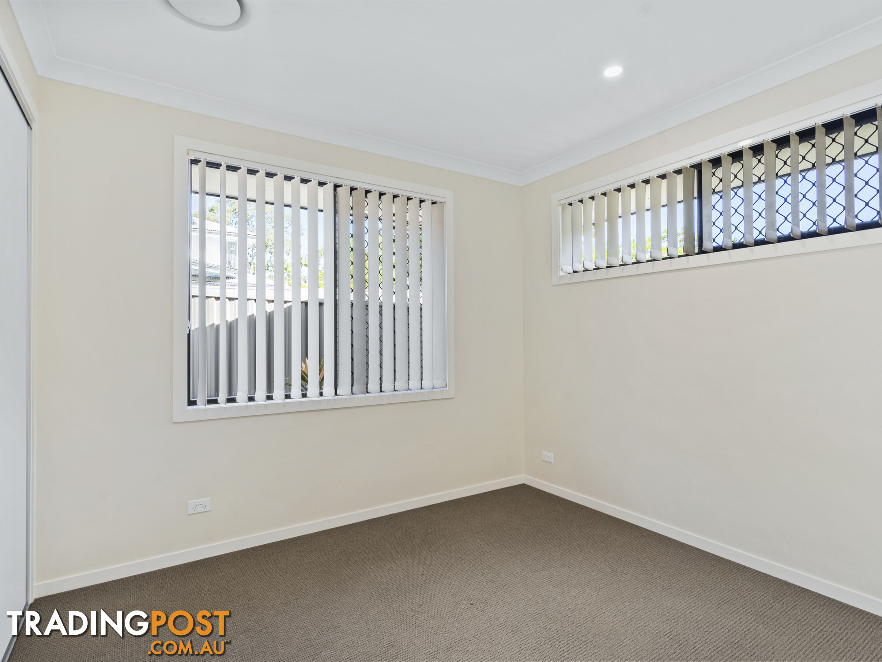 2B Penamber Court BENOWA QLD 4217