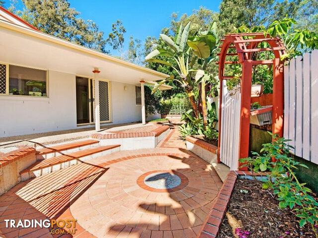 48 Trinity Place ROBINA QLD 4226