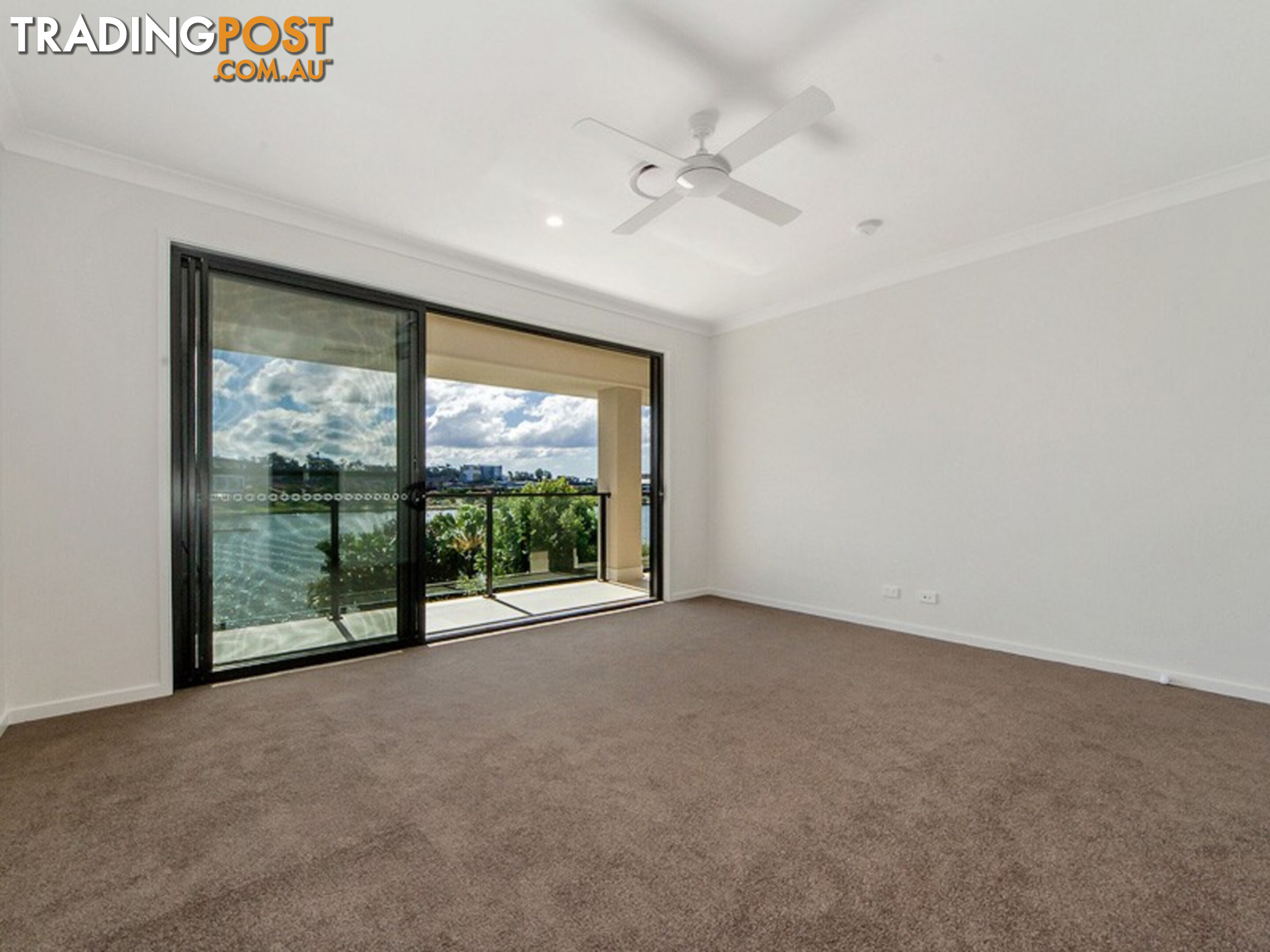 1 Elizabeth Crescent VARSITY LAKES QLD 4227